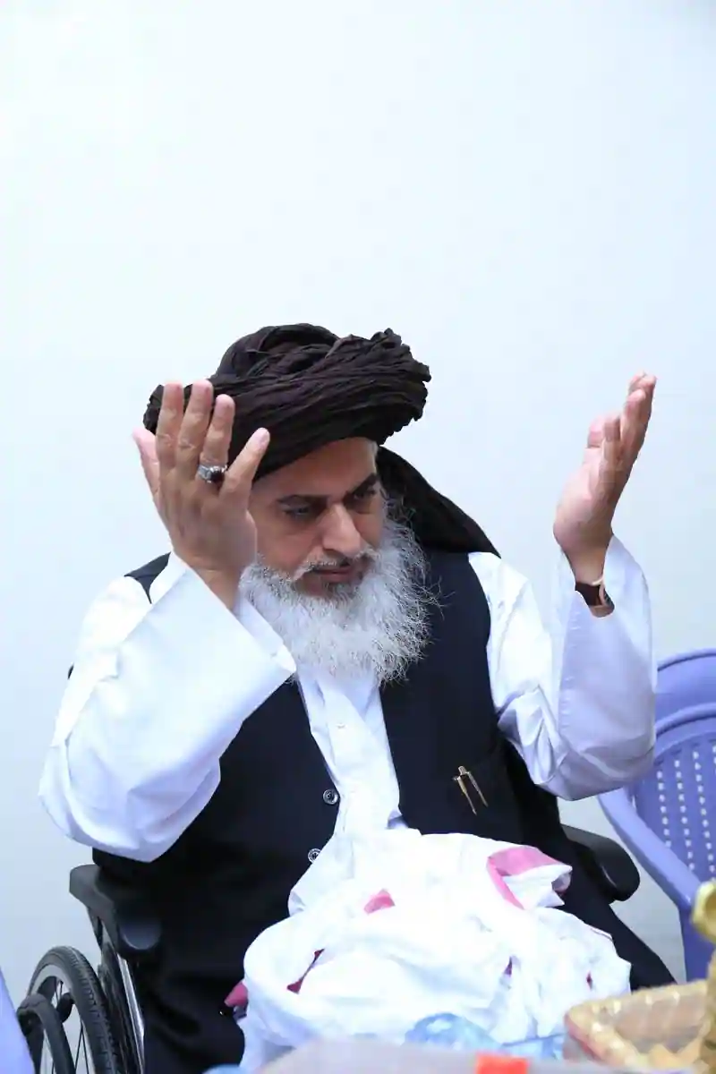 Allama Khadim Hussain Rizvi Photo - Wallpaper